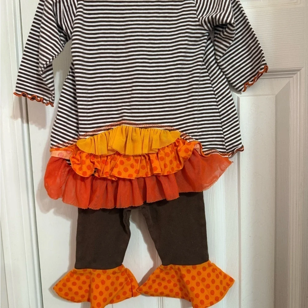 Peaches N Cream Thanksgiving Outfit